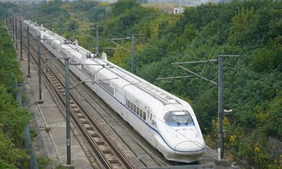 ​D2378次由重庆北开往厦门，全程停靠22站，就是平均速度太