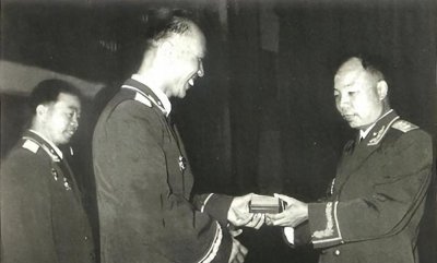 ​王恩茂：主政新疆长达20年，晚年称死也要死在新疆，子女个个拔尖