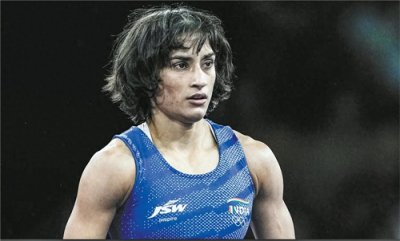 ​印度女摔跤手超重被取消资格后宣布退役，惊动莫迪