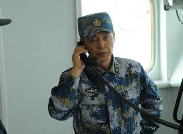 蒋小鱼马尔斯回来得知龙百川死了 火蓝龙百川身上的精神使蒋小鱼蜕变(6)