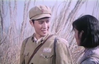 ​唐国强年轻时代的照片，真的要赛过小鲜肉了