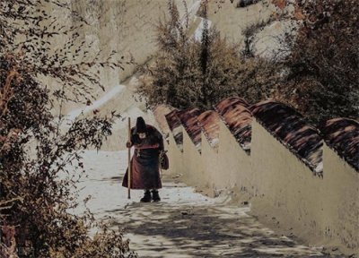 ​张三丰与扫地僧：武侠世界中的顶尖高手之争，谁的武功更高