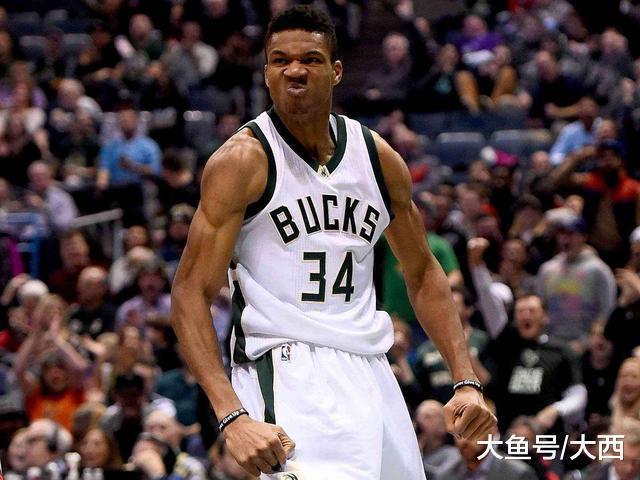 天赋的对比!数据对比24岁字母哥和25岁浓眉哥谁更胜一筹!