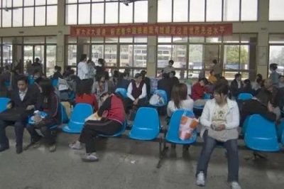 ​杭州火车站有几个(杭州火车站有几个检票口)