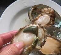 鲍鱼主要吃什么部位,鲍鱼身上绿的是什么?图4