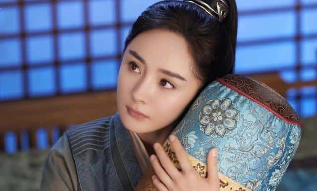 斛珠夫人结局海市喜欢谁(海市为什么嫁给皇帝)