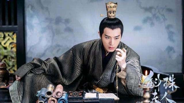 斛珠夫人结局海市喜欢谁(海市为什么嫁给皇帝)