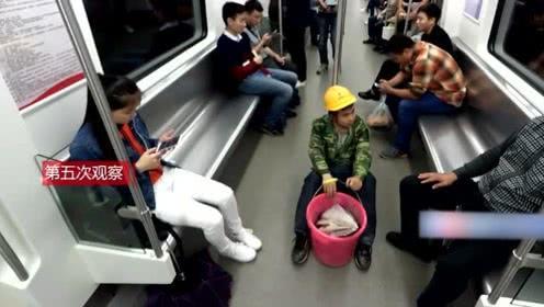 高铁上为什么不能泡方便面呢(方便面是否应该禁止上高铁)(10)