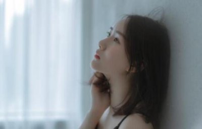 ​女朋友说不交工资卡就不结婚，该怎么办？