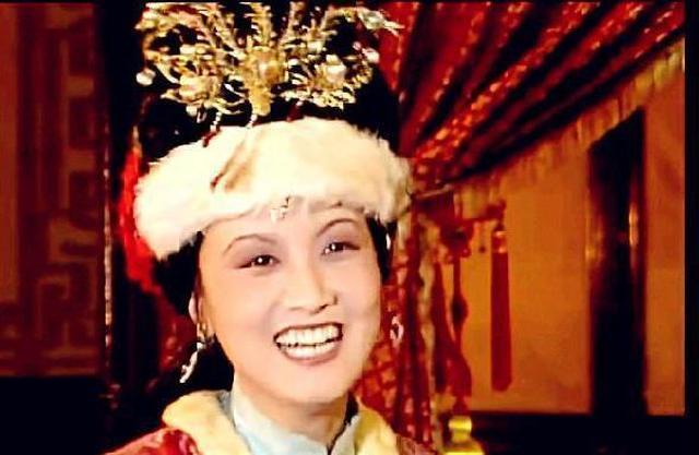 87版《红楼梦》这两个人的辞演,基本打乱了原有的演员格局