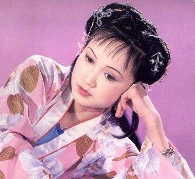 87版《红楼梦》这两个人的辞演,基本打乱了原有的演员格局