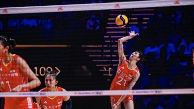 ​女排新星崛起超越朱婷，摸高3.31米，21岁天才取代张常宁成新宠
