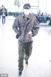 ​网络暴力有多可怕？李维嘉长痘被传“患艾滋”，实力除螨破谣言