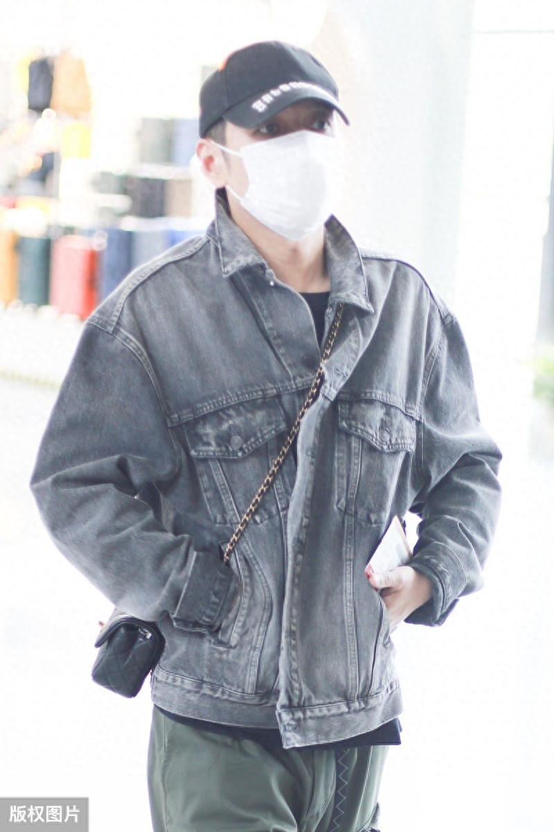 网络暴力有多可怕?李维嘉长痘被传“患艾滋”,实力除螨破谣言