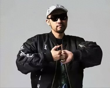 ​热狗新歌发布，疑似内涵周董，揭开两人早年恩怨