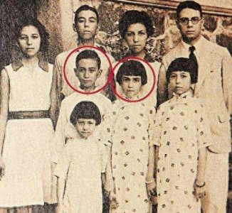 ​赌王何鸿燊老照片，年轻帅气逼人，图五四姨太坐怀嬉戏