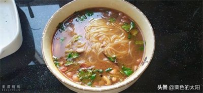 ​自己在家学做鸡丁米线，好吃又实惠