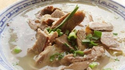 ​老师傅透露炖羊肉汤方法，掌握4个秘诀，汤鲜奶白，学会也能开店