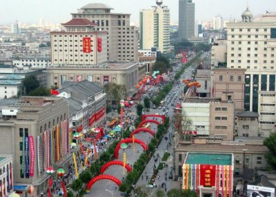 ​“济南第一街”泉城路：印记着济南商业发展的老街