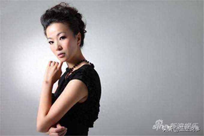 没有红却不陌生的白雪云，温婉美丽女人味十足