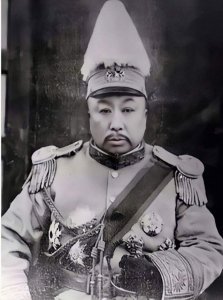 ​他是奉军的“二把手”，老通辽的“光明使者”