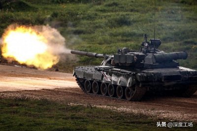 ​俄军发展群狼战术！四面八方装甲围攻：打了就跑不给乌军反应时间