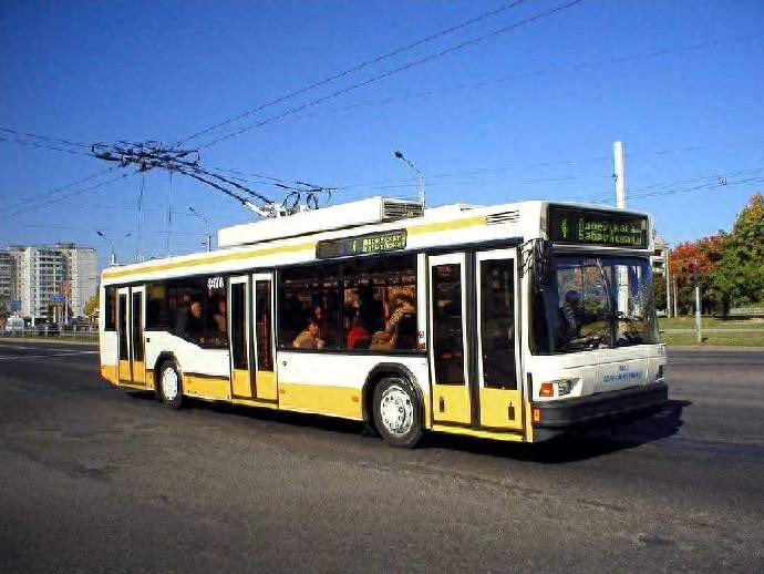 老沈阳们还记得无轨电车吗?