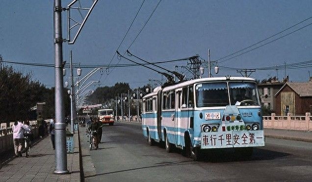 老沈阳们还记得无轨电车吗?