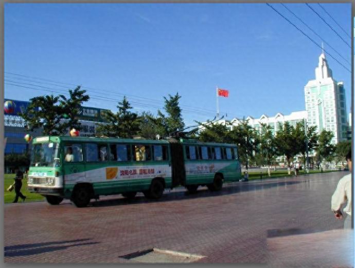 老沈阳们还记得无轨电车吗?