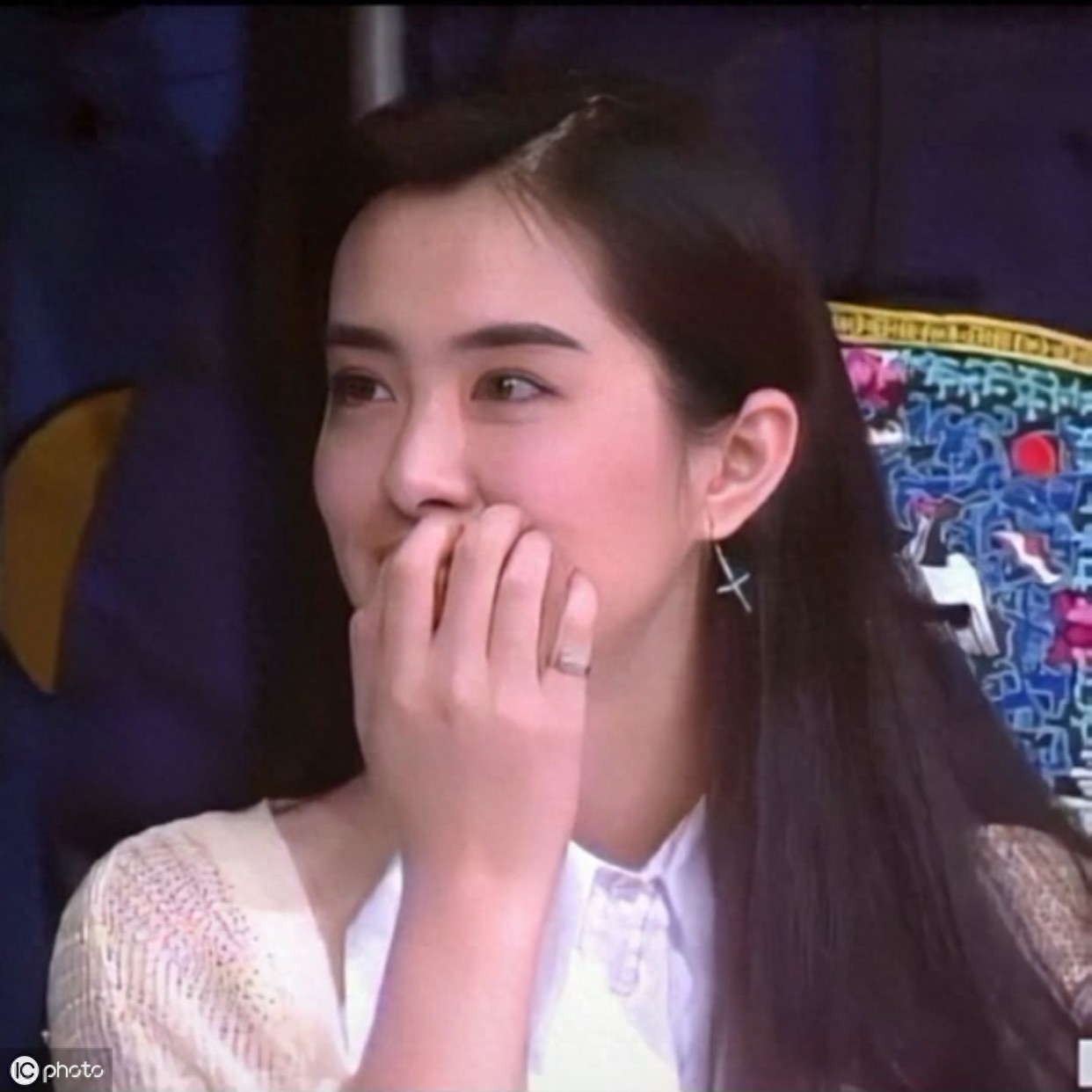 王祖贤,最美的10张照片欣赏,皮肤白皙,气质优雅