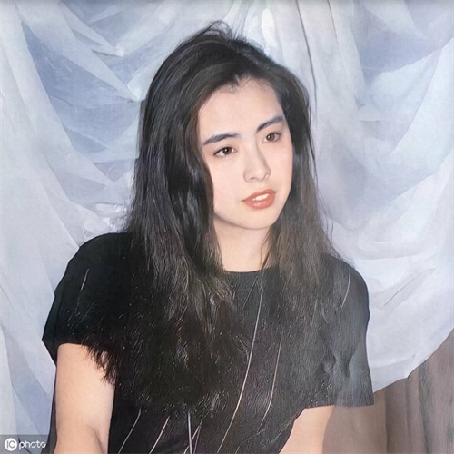 王祖贤,最美的10张照片欣赏,皮肤白皙,气质优雅