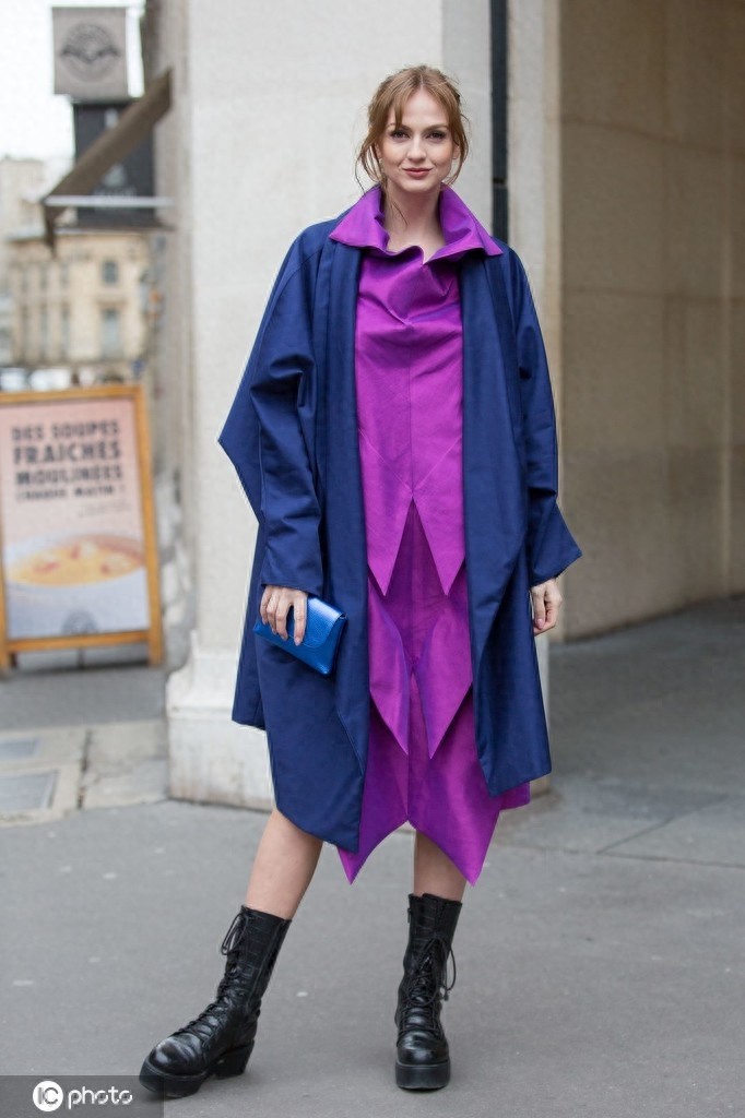 职场只敢穿黑白灰？Navy Blue藏青色优雅又有格调