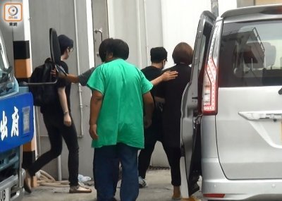 ​卢凯彤坠楼身亡余静萍殓房认尸林二汶同行神色哀伤