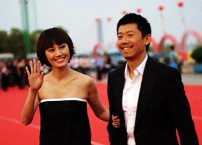 ​让袁泉死心塌地24年，不务正业，绯闻不断的夏雨，究竟有啥魅力