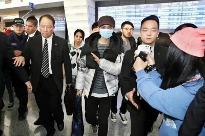 ​保镖暴力推粉丝Boynextdoor组合遭抵制