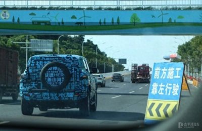 ​百万级的国产豪华越野车要来了？猛士品牌首款车型谍照首曝