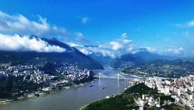 ​巴东：万里长江风景线