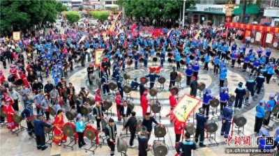 ​娌虫睜閾滈紦灞辨瓕鑹烘湳鑺傞摐榧撳贰娓稿浗搴嗗亣鏈熼渿鎾间笂婕?/p>