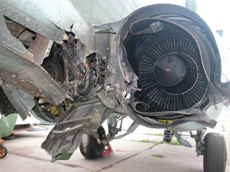 皮实耐用：与死神擦肩而过的苏-25攻击机