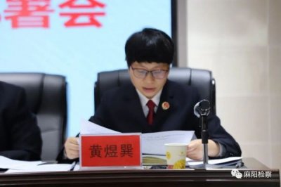 ​有一种精神叫轻伤不下火线